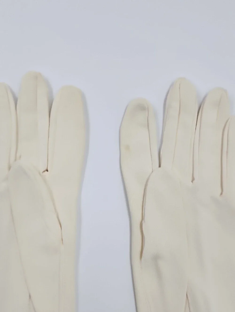 Cream Women's Leather Spun Dress Gloves with Gold Bead Trim